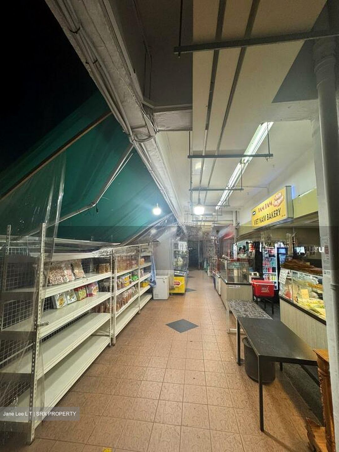 Chong Pang Garden (D27), Shop House #570473041